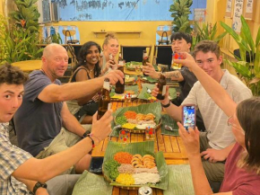 Saigon Authentic Hostel - Daily Walking Morning City Tour, Fresh Daily Breakfast, Gym & Rooftop Billiard